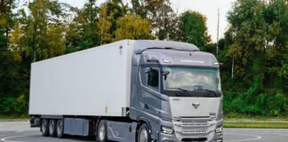 SuperPanther acelera na Europa e projeta 16 mil caminhões elétricos até 2030