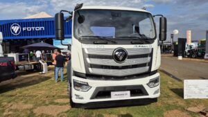 Foton exibe caminhão elétrico futurista e reforça ofensiva na Agrishow 2026