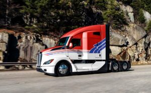 Kenworth celebra 250 anos dos EUA com edição especial inspirada nos anos 90