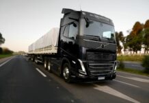 Volvo FH 540 volta ao topo tecnicamente mais afiado e aerodinâmico Volvo FH 540 volta ao topo tecnicamente mais afiado e com mais inteligência aerodinâmica