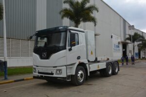 XCMG lança caminhão elétrico E7-95T de 750 cv para operações no off-road