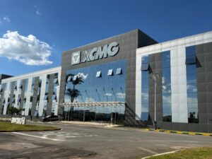 XCMG vai iniciar montagem de caminhões elétricos no Brasil