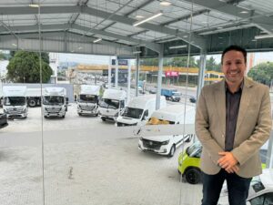 Foton acelera rede, dobra pós-venda e mira 4 mil caminhões no Brasil