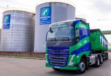 Volvo aposta no B100 e já vendeu mais de 300 unidades no Brasil Volvo aposta no B100 e já vendeu mais de 300 unidades no Brasil