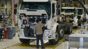 Brasil perde, em dois anos, um mercado de caminhões equivalente ao da Argentina