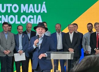 Lula aposta no biodiesel para reduzir dependência do diesel fóssil no País Lula aposta no biodiesel para reduzir dependência do diesel fóssil no País