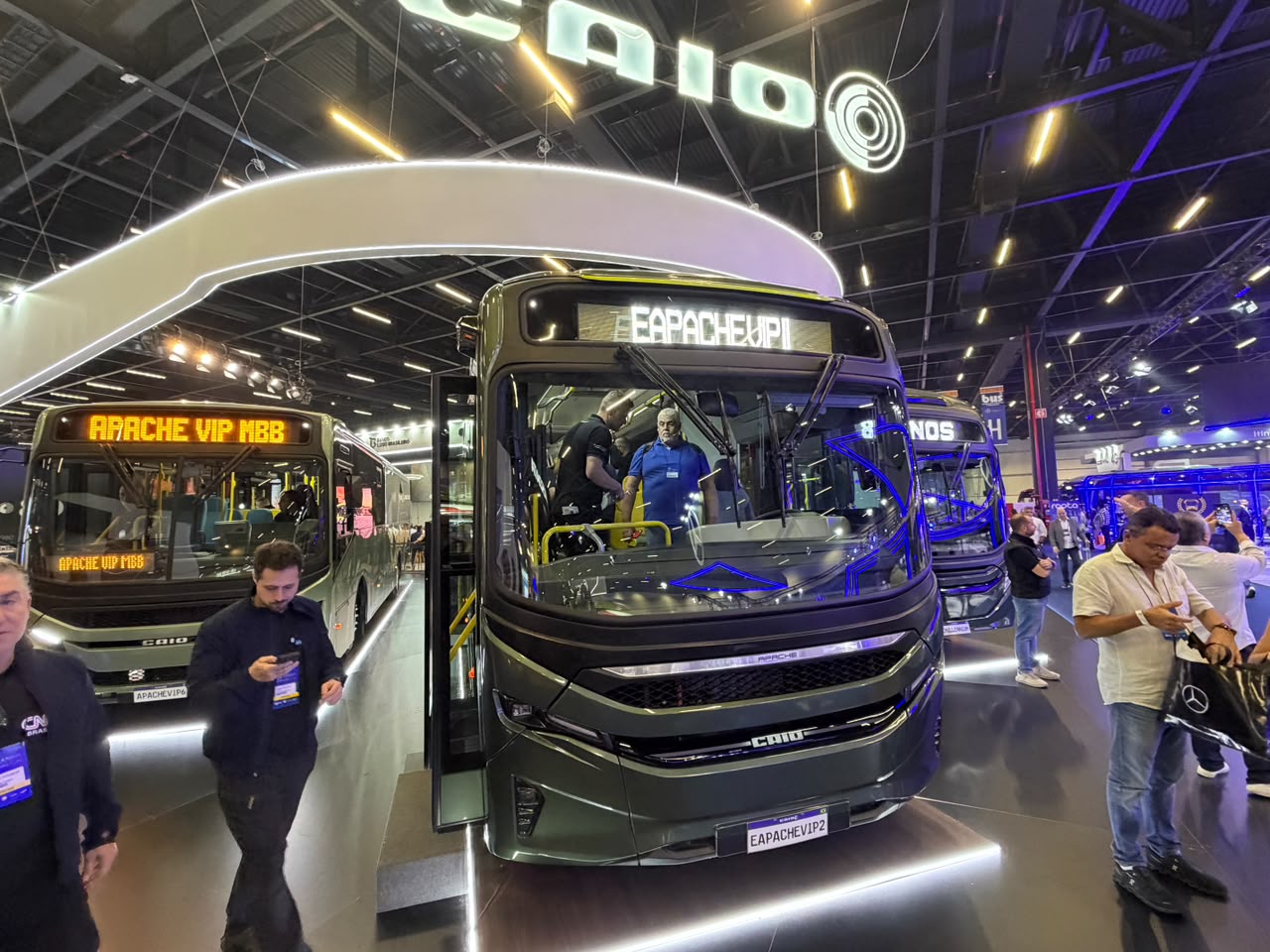 Caio amplia linha urbana com novo Apache VIP e eApache elétrico