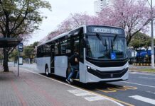 eCity amplia a família de ônibus urbano elétrico Mercedes-Benz Lançamento do ônibus Mercedes-Benz elétrico eCity
