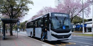 Lançamento do ônibus Mercedes-Benz elétrico eCity