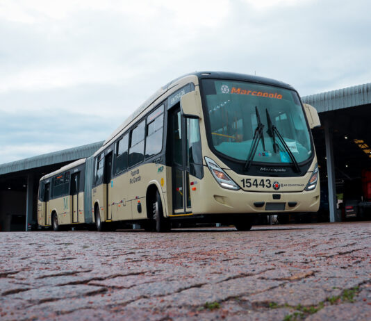 Leblon Transportes renova frota com 37 ônibus Scania articulados ônibus articulado K 320 6x2/2, para frota da Leblon Transportes
