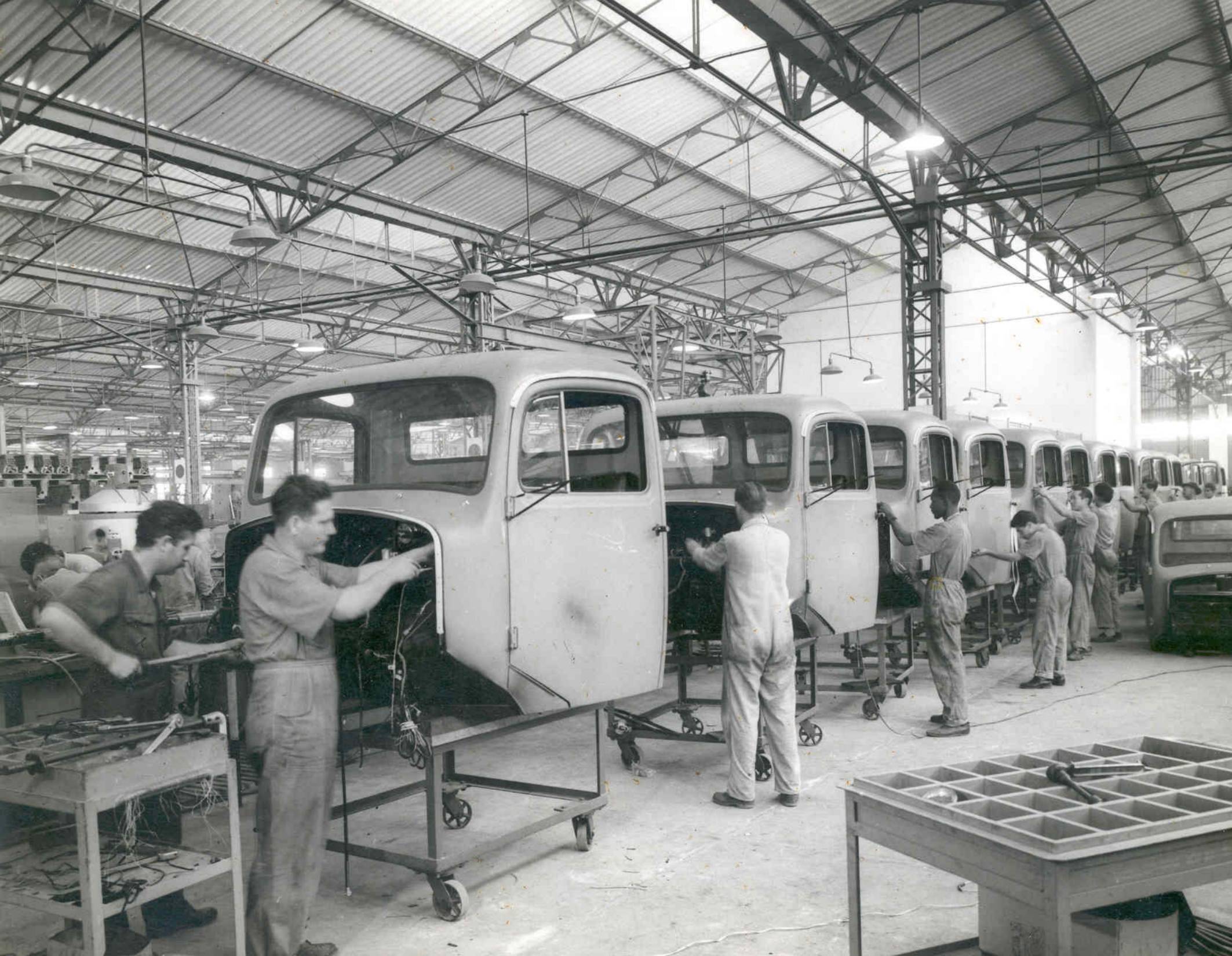 Linha de produção do Mercedes-Benz L 312