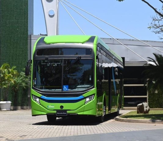 Brasil responde pela maior fatia das vendas globais de ônibus da Mercedes-Benz